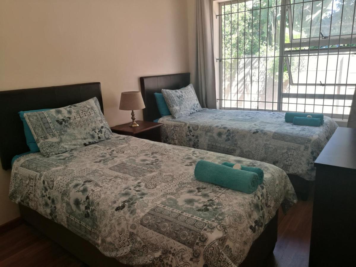 Getaway Self-Catering Tyger Valley Durbanville Esterno foto