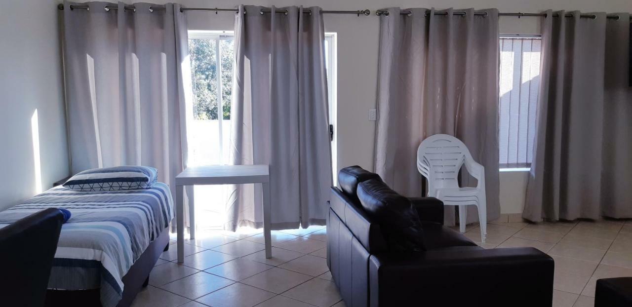 Getaway Self-Catering Tyger Valley Durbanville Esterno foto